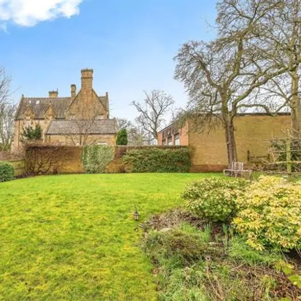 Image 2 - 35 Claremont Gardens, Farsley, LS28 5BF, United Kingdom - House for sale