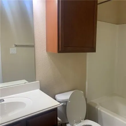Image 6 - 2098 Holleman Drive West, College Station, TX 77840, USA - Condo for rent