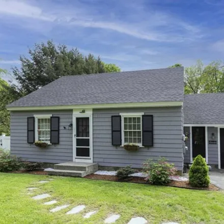 Buy this 3 bed house on 43 Turnpike Road in Norwich, VT 05055