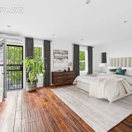 Image 4 - 129 West 117th Street, New York, NY 10026, USA - Townhouse for sale