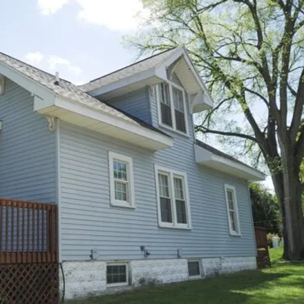 Image 3 - 518 W Orange St, Greenville, Michigan, 48838 - House for sale