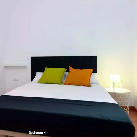 Rent this 1 bed room on Carrer de las Navas de Tolosa in 342, 08027 Barcelona