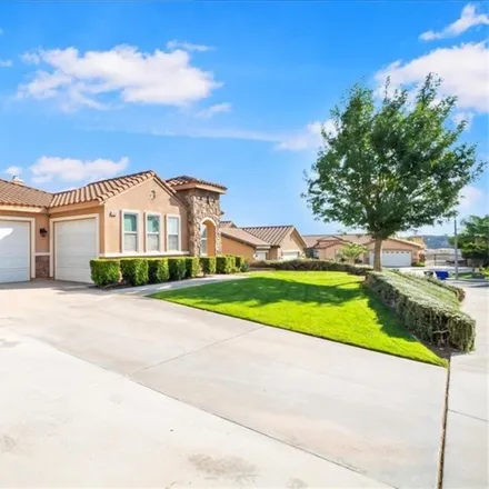 Image 3 - 6469 North Caleb Lane, San Bernardino, CA 92407, USA - House for sale