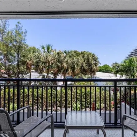 Image 5 - 2300 Ne 33rd Ave Apt 302, Fort Lauderdale, Florida, 33305 - Condo for sale
