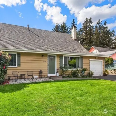 Image 3 - 13937 147th Place Southeast, Maplewood Heights, Renton, WA 98059, USA - House for sale