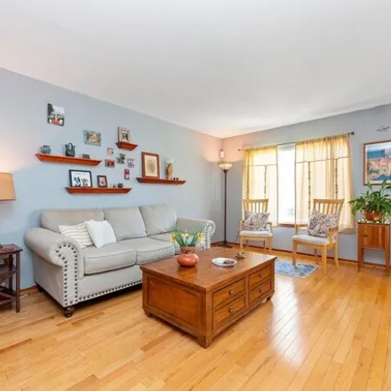 Image 5 - 1050D Rathbun Avenue, New York, NY 10309, USA - Townhouse for sale