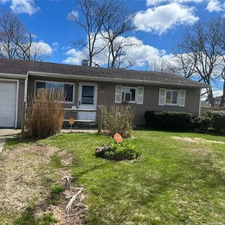 Buy this 4 bed house on 1687 Central Boulevard in Pine Aire, Islip