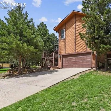 Image 2 - 6985 Oak Valley Drive, Colorado Springs, CO 80919, USA - House for sale