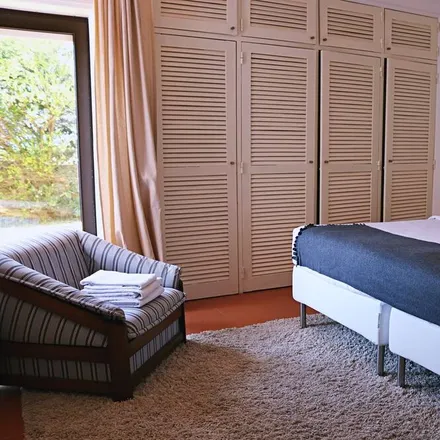 Rent this 7 bed house on 2655-478 Distrito da Guarda