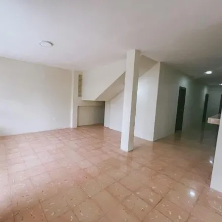 Rent this 3 bed apartment on Corte Provincial del Guayaquil in Avenida Quito, 090312