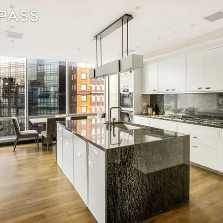 Rent this 4 bed apartment on One57 in West 58th Street, New York