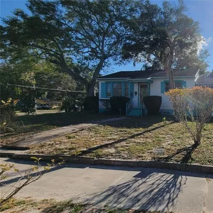 Buy this 3 bed house on 1780 Harbor Drive in Clearwater, FL 33755