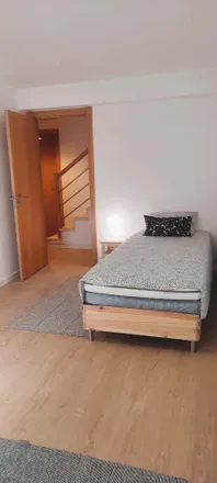 Rent this 4 bed room on Rua António Sacramento in 2785-575 Cascais, Portugal
