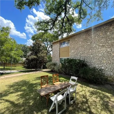 Image 1 - 3203 Helms St Apt 204, Austin, Texas, 78705 - Apartment for rent