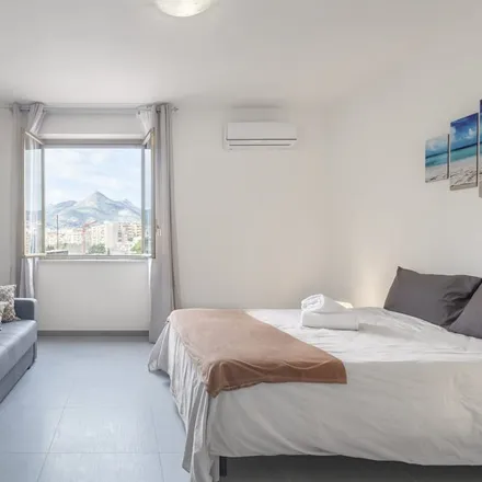 Rent this 1 bed apartment on Palermo