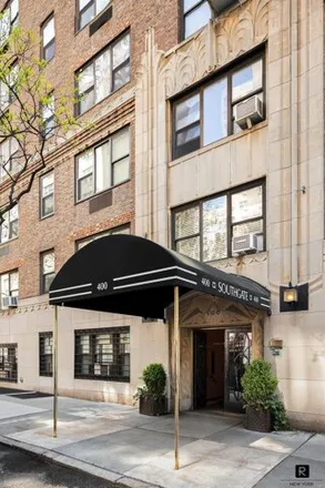 Buy this studio apartment on 400 East 52nd Street in New York, NY 10022