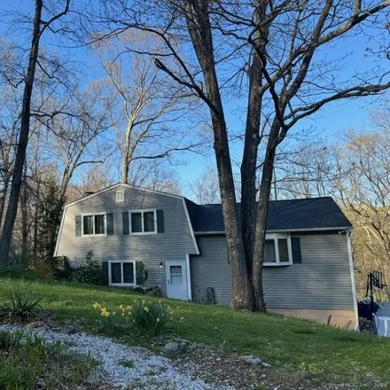 Buy this 4 bed house on 17 Stage Road in Brookfield, CT 06804