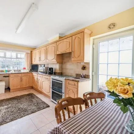 Image 3 - Anderby Drive, North East Lincolnshire, DN37 9HD, United Kingdom - House for sale