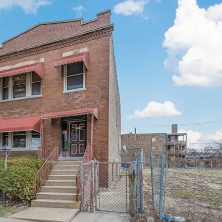 Buy this 4 bed house on 7045 South Wabash Avenue in Chicago, IL 60619