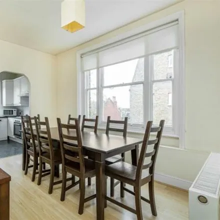 Image 4 - Castelnau Gardens, Arundel Terrace, London, SW13 8DU, United Kingdom - Apartment for sale