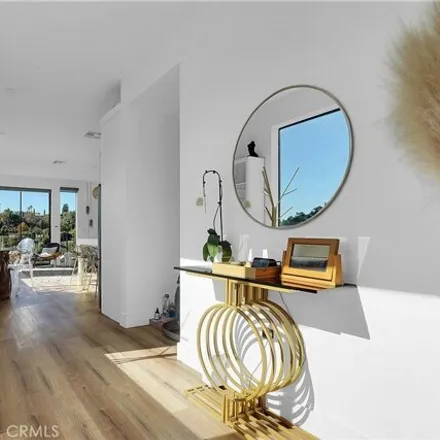 Image 6 - 2026 Walcott Way, Los Angeles, CA 90039, USA - House for rent