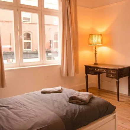 Rent this 2 bed room on The Hive in 58 South Great George's Street, Royal Exchange A Ward 1986