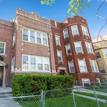 Buy this 8 bed house on 5110 North Kimball Avenue in Chicago, IL 60659