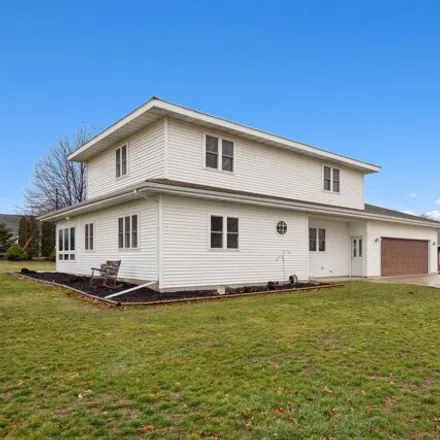 Buy this 4 bed house on 1309 Nash Street in Aplington, Butler County