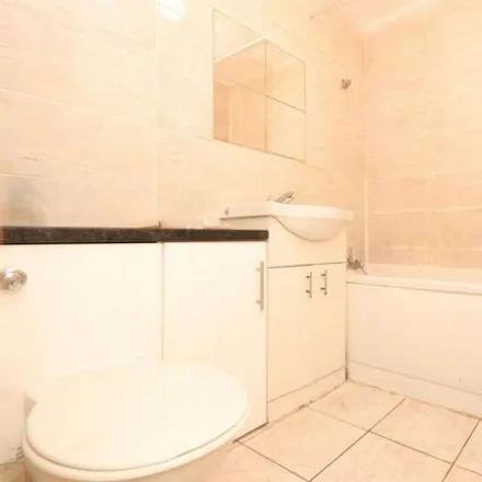 Image 5 - Suebi Cottage, 16 Lombard Place, Old Ford, London, E3 5FA, United Kingdom - House for rent