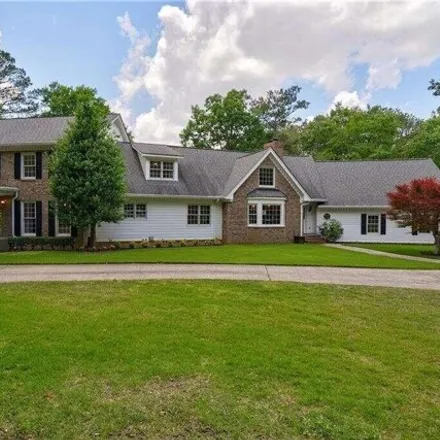 Buy this 6 bed house on Summit Pond Road in Snellville, GA 30052