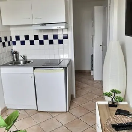 Rent this 1 bed apartment on 6 Rue Jules Lardière in 80000 Amiens, France