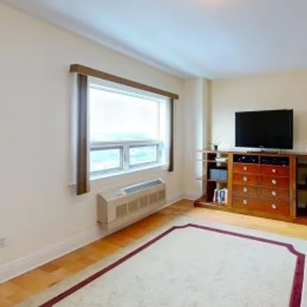 Buy this 2 bed apartment on #1406,809 22nd Street