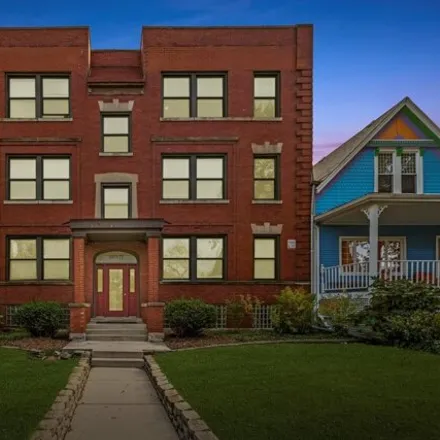 Image 3 - 5471 South Ridgewood Court, Chicago, IL 60615, USA - House for sale