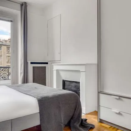 Image 3 - 38 Rue Chevert, 75007 Paris, France - Apartment for rent