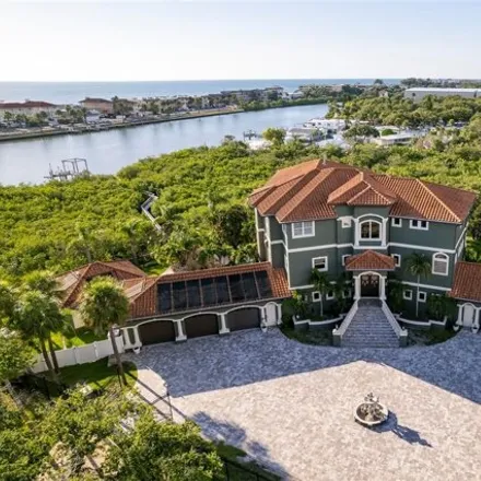 Buy this 6 bed house on Water's Edge in Indian Spring Estates, Pinellas County
