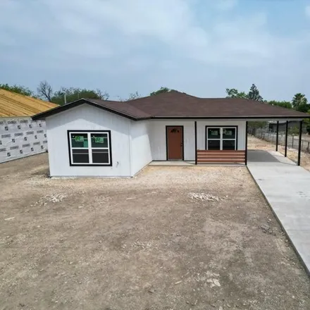 Buy this 3 bed house on 1169 West Martin Street in Del Rio, TX 78840