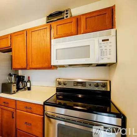 Image 6 - 704 West 21st Street, Unit 101 - Condo for rent