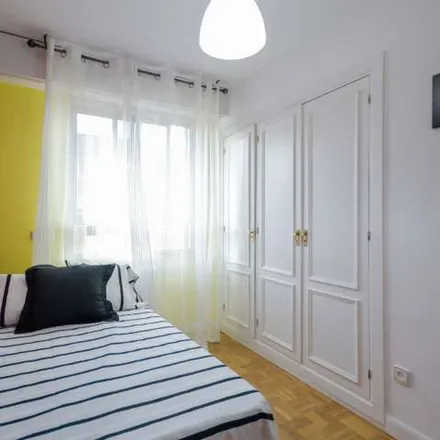 Rent this 5 bed apartment on Ciudad de Alcalá in Calle Cánovas del Castillo, 28807 Alcalá de Henares