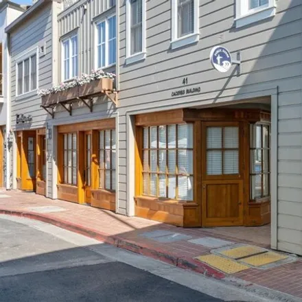 Image 2 - Tiburon Playhouse, Main Street, Hill Haven, Tiburon, CA 94920, USA - Condo for rent