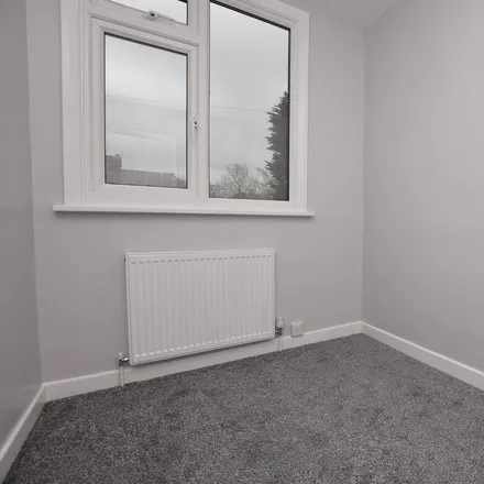 Image 7 - Primley Park Grove, Leeds, LS17 7LW, United Kingdom - Duplex for rent