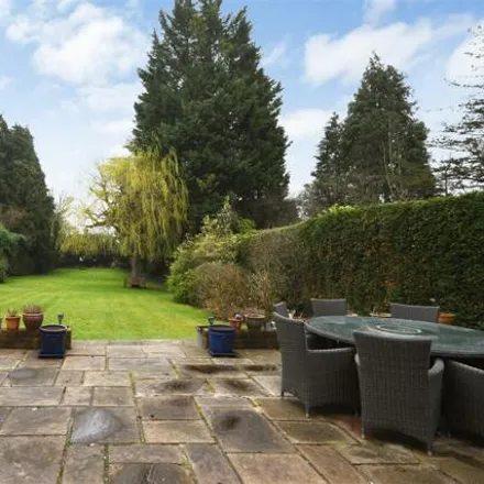 Image 4 - Mill Hill, Brentwood, CM15 8EU, United Kingdom - House for sale