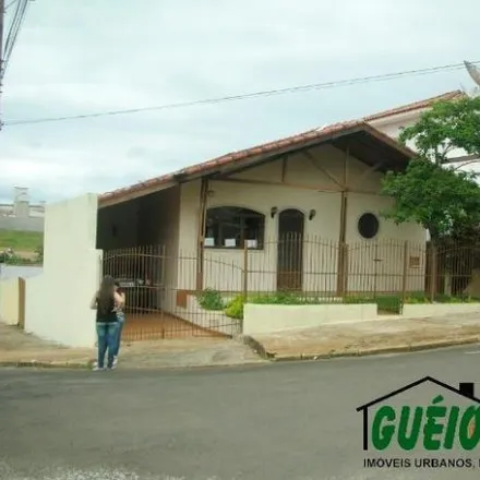 Buy this 3 bed house on Rua Eduardo Martins in Vila Cruzeiro, Itararé - SP