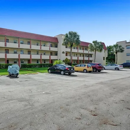 Buy this 2 bed condo on 2750 West Sunrise Lakes Drive in Sunrise, FL 33322