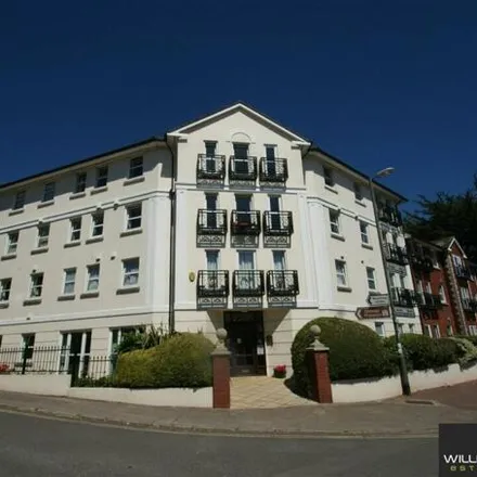 Buy this 2 bed apartment on unnamed road in Paignton, TQ3 2TZ