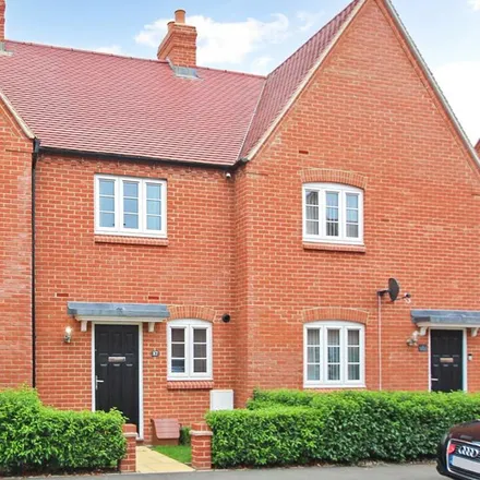 Rent this 2 bed townhouse on Foxhill Way in Brackley, NN13 6QU
