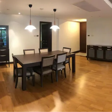 Rent this 2 bed apartment on All Seasons Mansion in Soi Ruam Ruedi, Witthayu