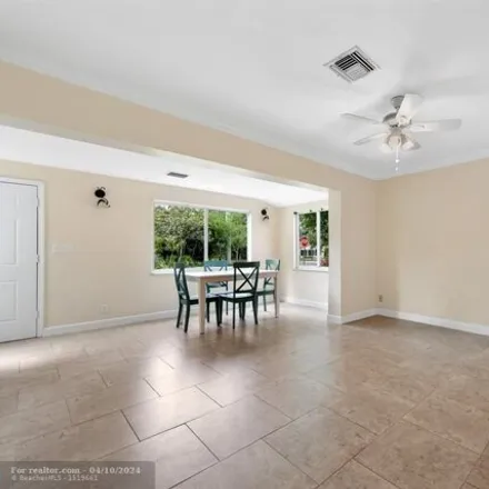 Image 4 - 895 Southwest 18th Court, Fort Lauderdale, FL 33315, USA - House for rent