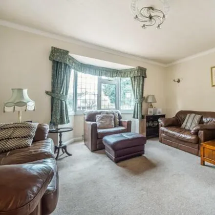 Buy this 3 bed house on Chapel Lane in Leicester, LE2 3WF