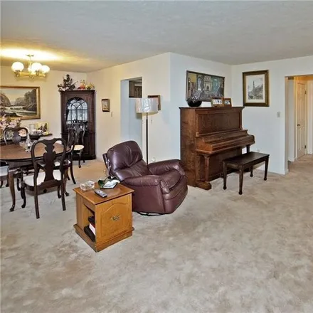 Image 3 - 45 Manorfield Circle, Murrysville, PA 15626, USA - Townhouse for sale