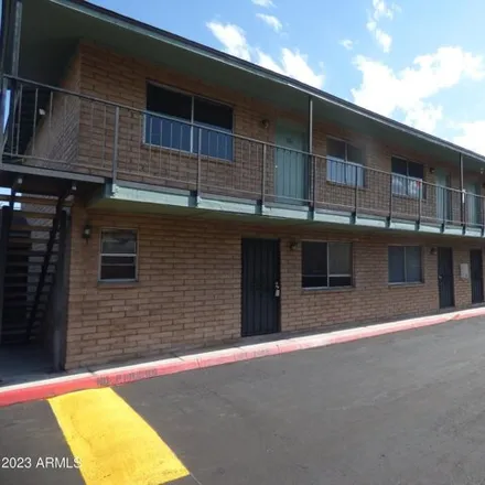 Rent this 1 bed apartment on 2936 North 39th Street in Phoenix, AZ 85018